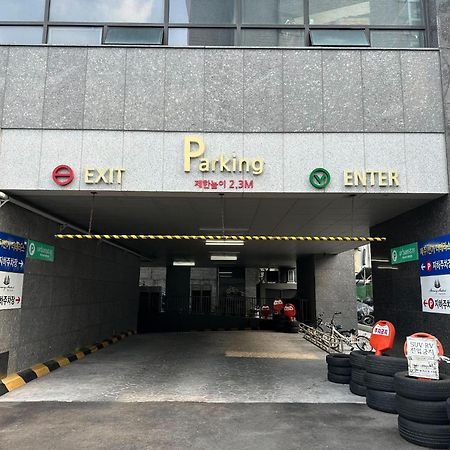 Urbanstay Jeju Airport Extérieur photo