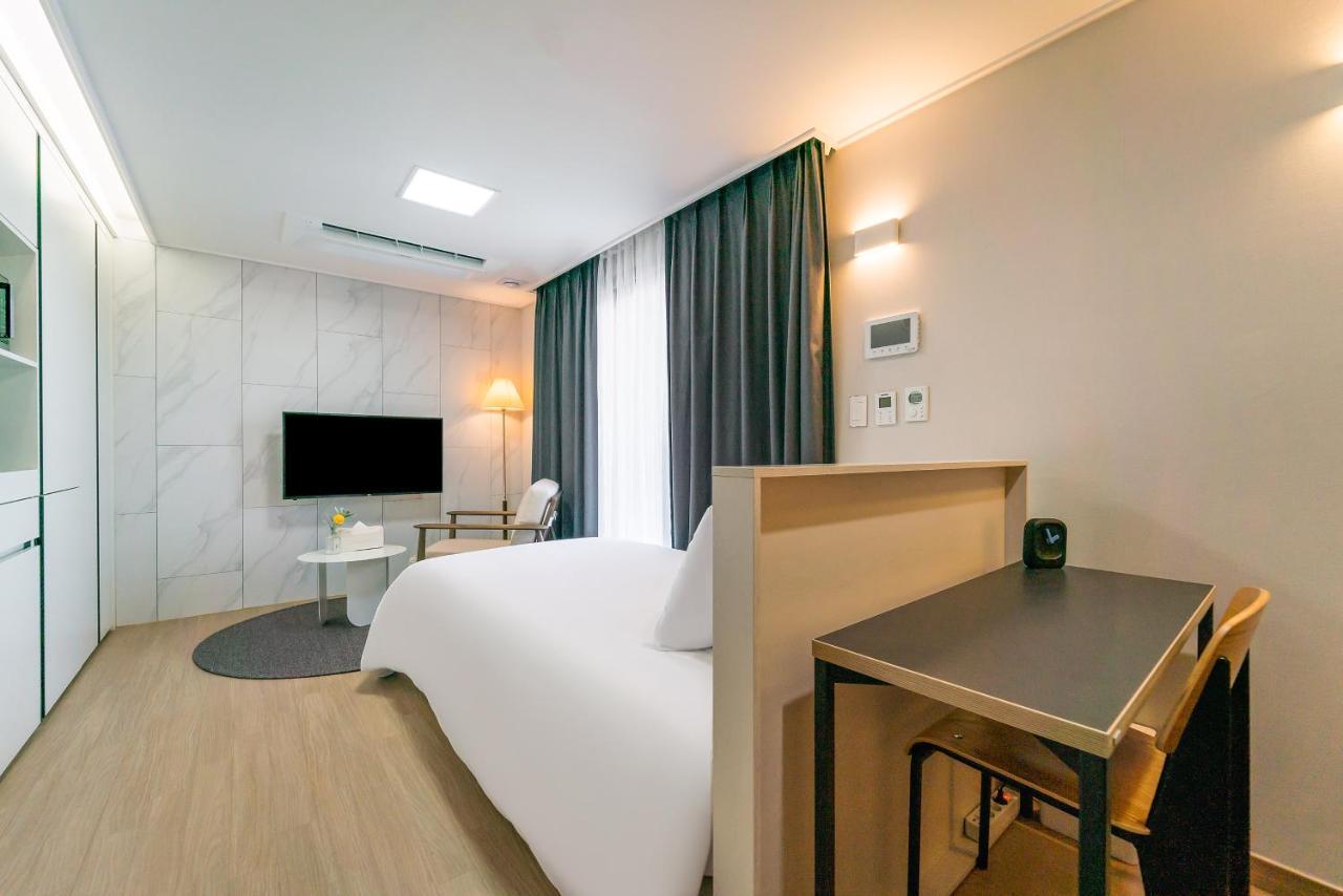Urbanstay Jeju Airport Extérieur photo