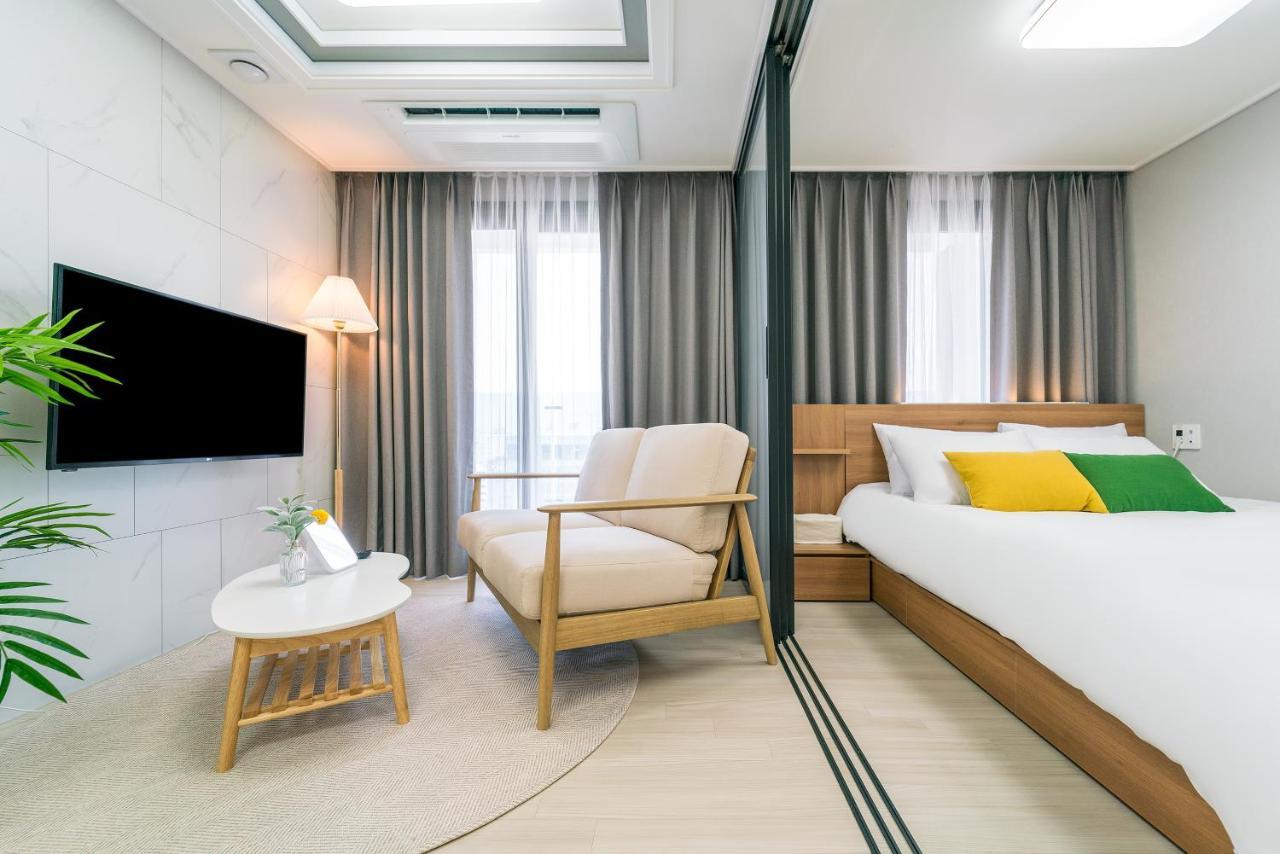 Urbanstay Jeju Airport Extérieur photo